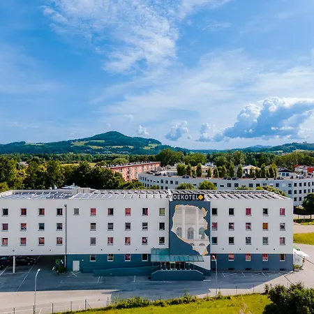 Oekotel Messe Hotel 3*