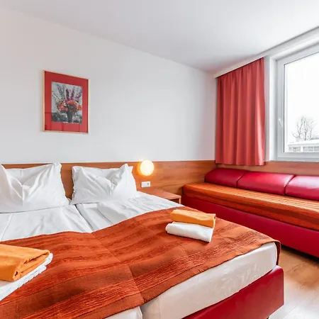 Hotel Oekotel Messe 3*